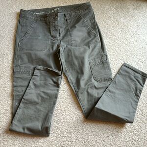 Ann Taylor LOFT Super Skinny cargo pants 28/6